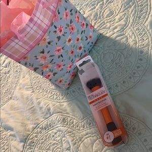 Real Techniques Expert Face Brush - Base #01411